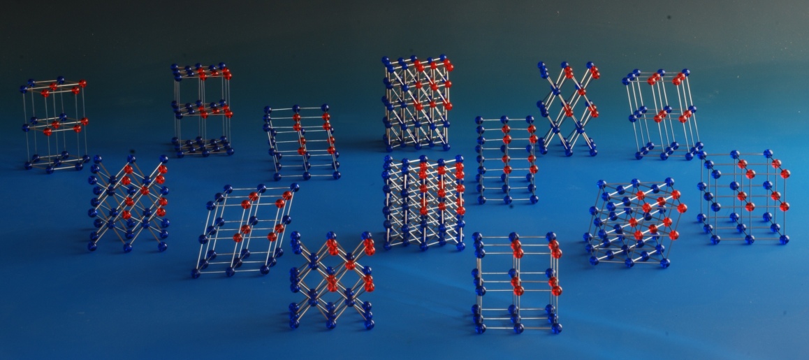 Models of the 14 bravais lattices