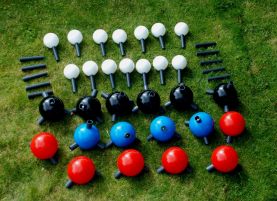 A collection of giant molecular model atoms of carbon, nitrogen and oxygen with grey bonds