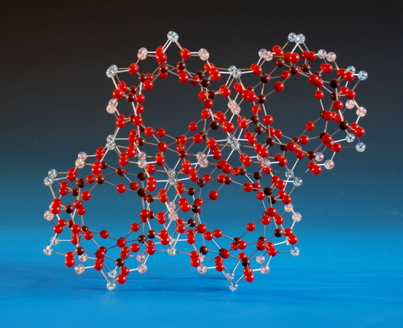 Mineral structure model of Beryl